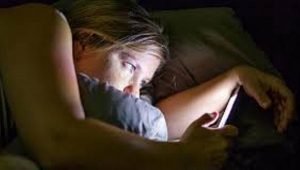 main hp sebelum tidur