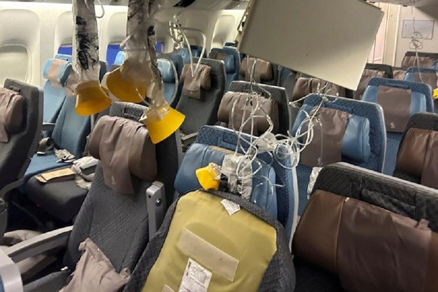 Singapore-Airlines-SQ321