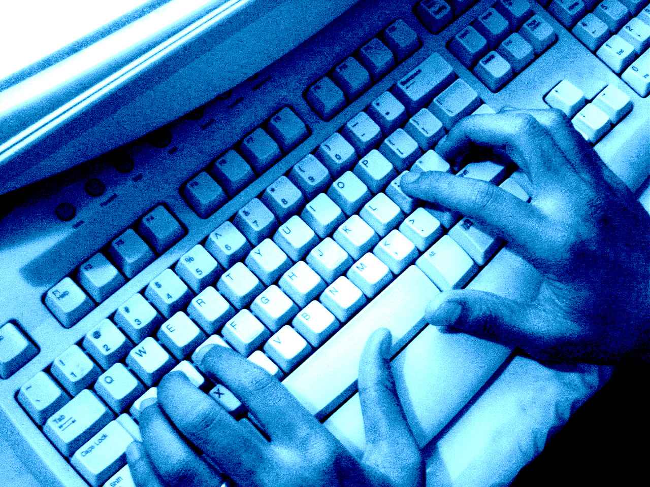 computer-keyboard-1188763_11zon computer-keyboard-1188763_11zon