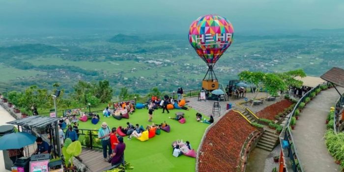 Destinasi-Wisata-Paling-Cocok-untuk-Keluarga-Kecil-di-Jogja-Gunung-Kidul-scaled-1-750x422 (1)