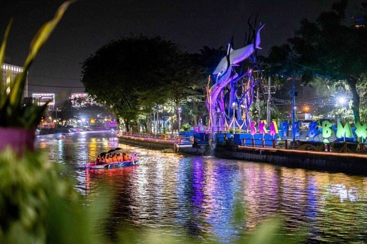 Wisata-Perahu-Kalimas-750x500